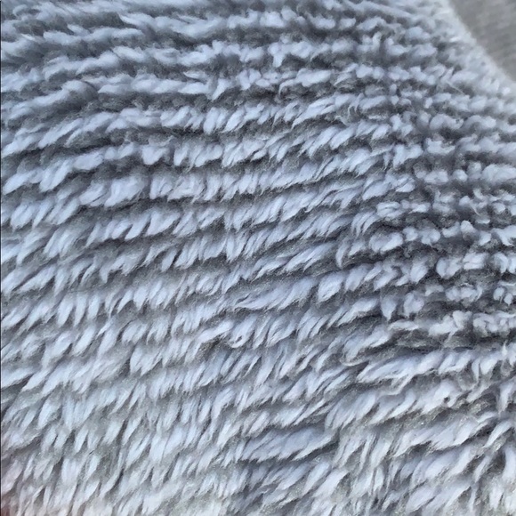 SOLD✨Women’s north face zip up - super soft! - Picture 4 of 5